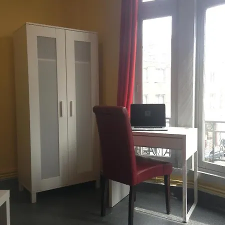 Cocoonin' Apartment