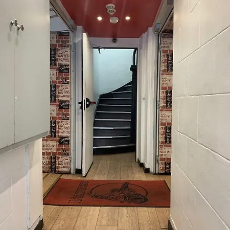Cocoonin' Apartment